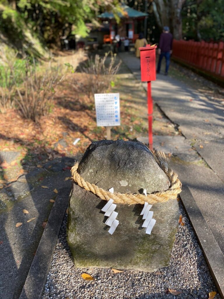 談山神社の恋神社