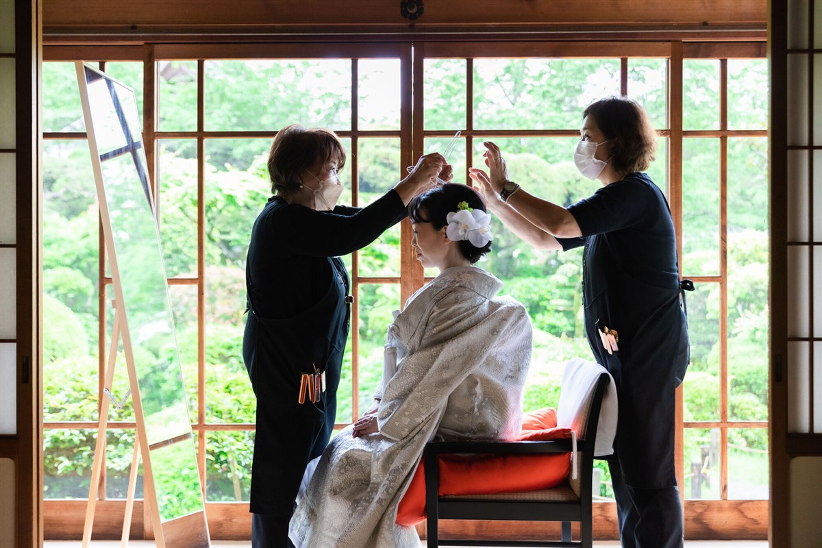 50歳の結婚式、白無垢のお支度